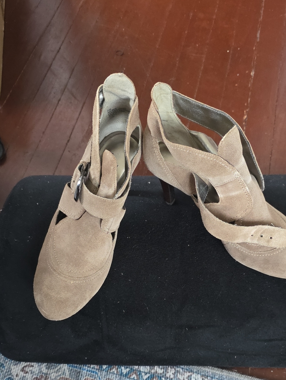 Women's Suede Buckle Heels in Light Brown